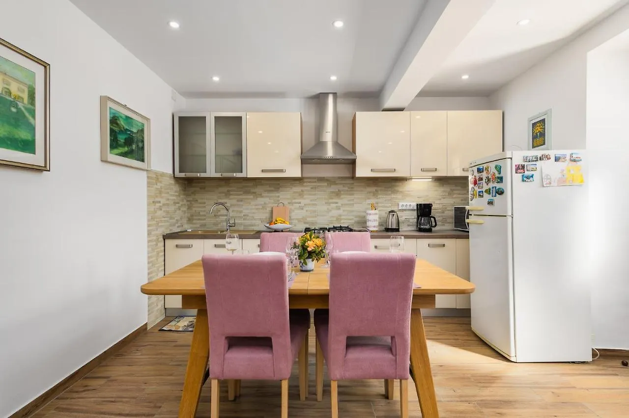 Apartment Leni Sveti Lovrec Pazenaticki