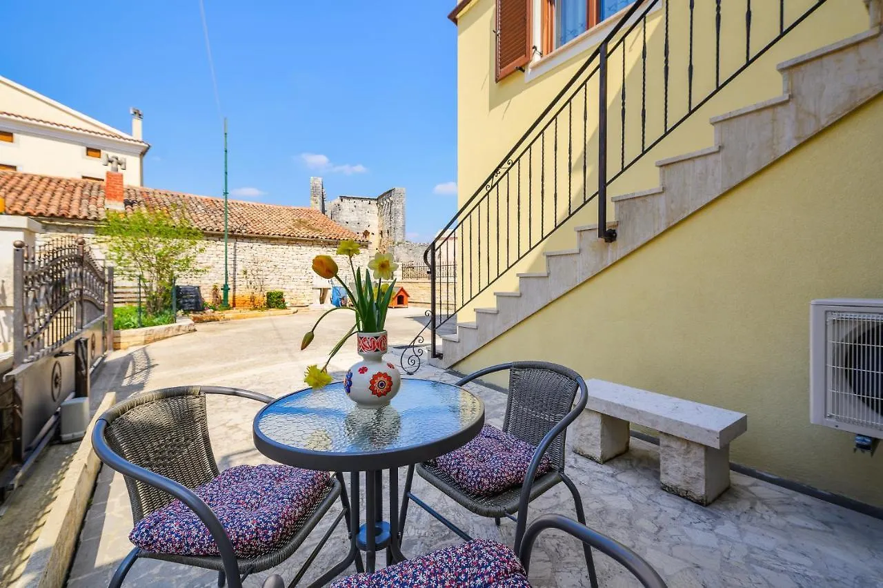 Apartment Leni Sveti Lovrec Pazenaticki Croatia
