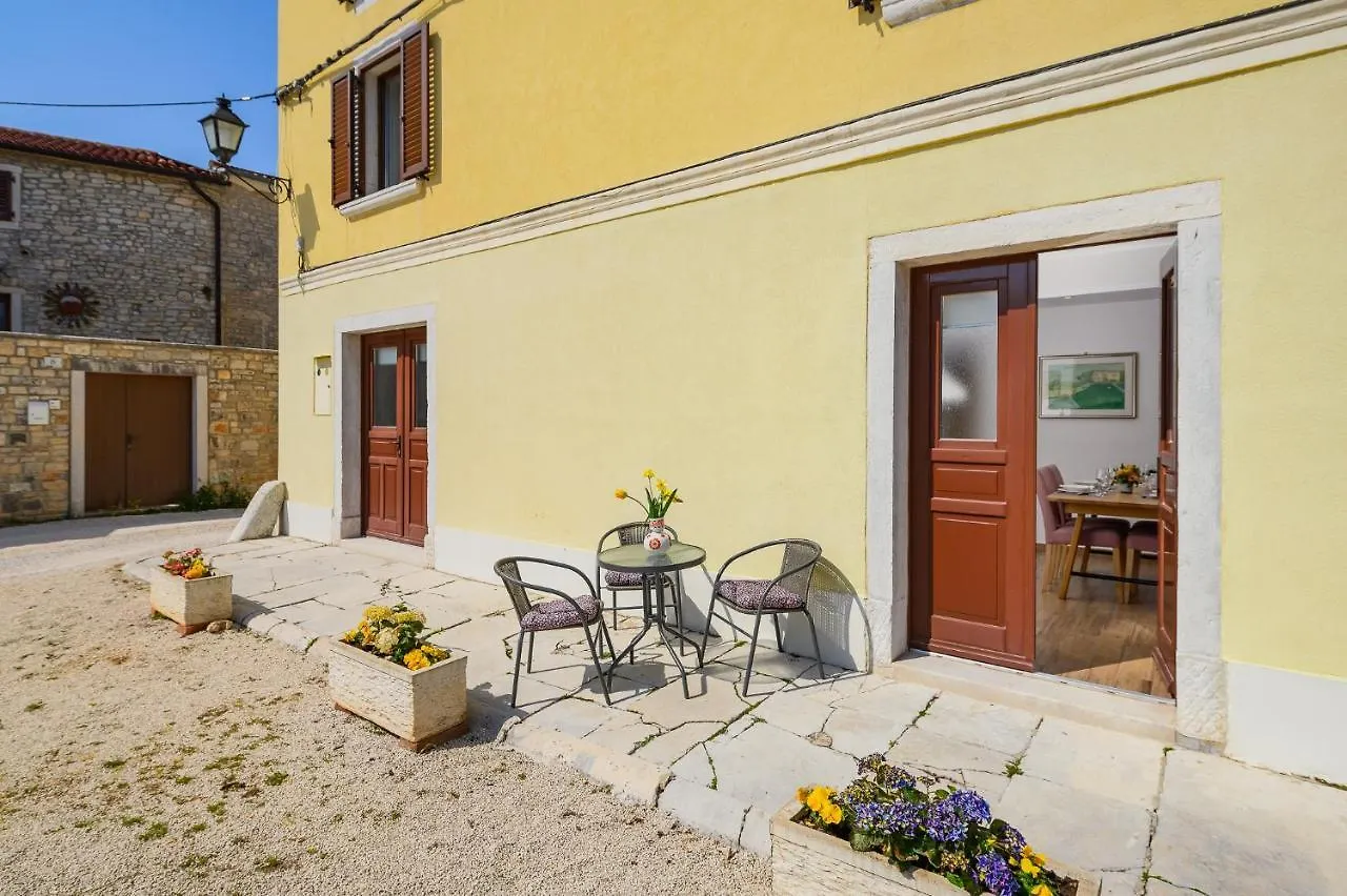 Sveti Lovreč Pazenatički Apartment Leni  Sveti Lovreč Pazenatički